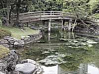 Hamarikyu pond bridge