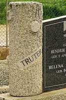 Riebeeckkasteel grave